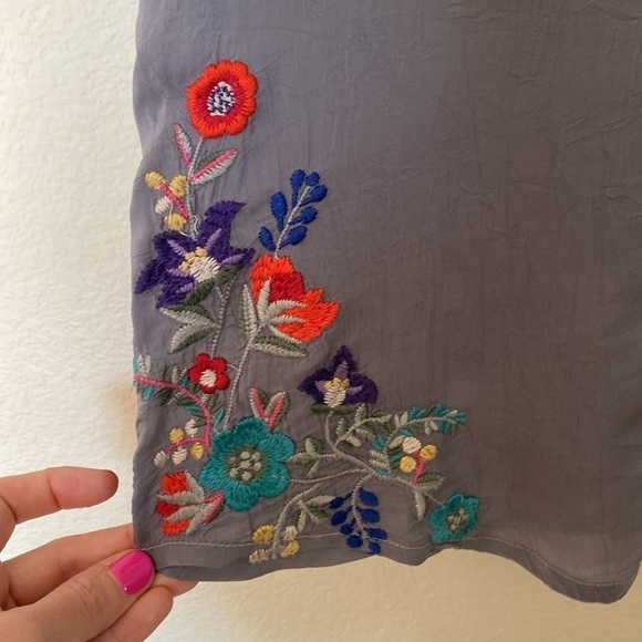 Johnny Was silk embroidered blouse women’s medium grey long sleeve button down - Picture 5 of 12